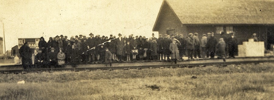 Immigrants arriving in Tribune, Saskatchewan 1928 ADCJA